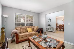 550 Windsor Way, Fairburn, GA 30213 - Photo 7