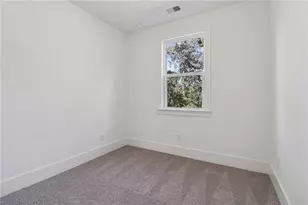 1676 Gunnin Trce NW, Atlanta, GA 30318 - Photo 25