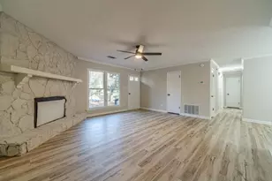 4046 Jami Ln, Snellville, GA 30039 - Photo 7