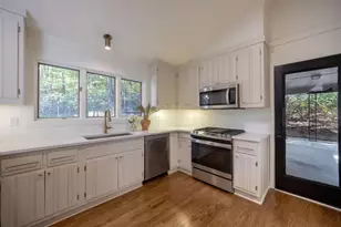 922 Barton Woods Rd NE, Atlanta, GA 30307 - Photo 11