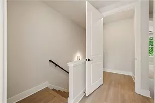 2206 Carlton Ct, Atlanta, GA 30318 - Photo 33