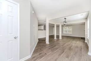 4469 Persian Ct, Snellville, GA 30039 - Photo 11