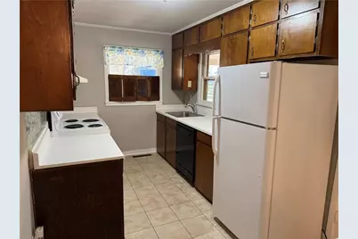 1885 Crystal Drive, Gainesville, GA 30501 - Photo 3