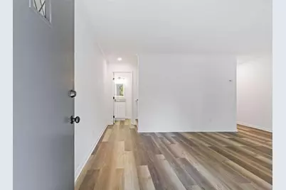 2414 Peachwood Circle, Atlanta, GA 30345 - Photo 3