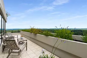 700 Park Regency Pl NE, Atlanta, GA 30326 - Photo 33