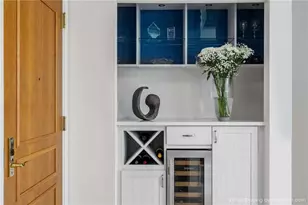 700 Park Regency Pl NE, Atlanta, GA 30326 - Photo 11