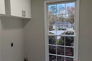 5325 Hillgate Crossing, Alpharetta, GA 30005 - Photo 11