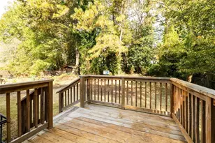 2833 Cardo Dr NW, Atlanta, GA 30318 - Photo 19