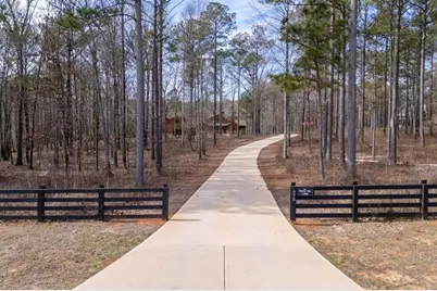 975 Blalock Lakes Drive, Newnan, GA 30263 - Photo 5