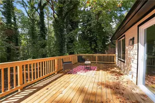 1437 Stoneleigh Hill Rd, Lithonia, GA 30058 - Photo 9