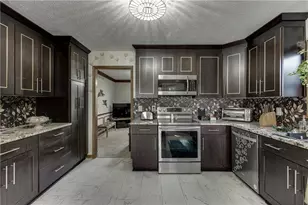 1303 Summit Chase Dr, Snellville, GA 30078 - Photo 13