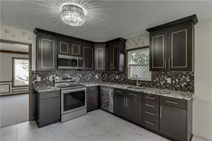 1303 Summit Chase Dr, Snellville, GA 30078 - Photo 11