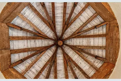 2100 West Wesley Road, Atlanta, GA 30327 - Photo 15