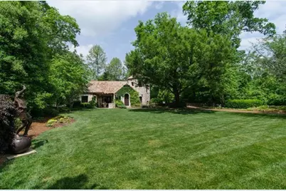 2100 West Wesley Road, Atlanta, GA 30327 - Photo 9