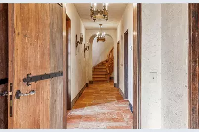 2100 West Wesley Road, Atlanta, GA 30327 - Photo 21