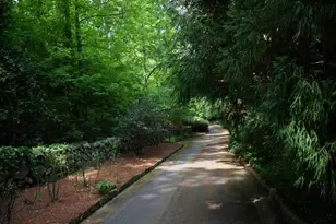 2100 West Wesley Rd, Atlanta, GA 30327 - Photo 35