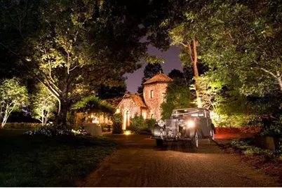 2100 West Wesley Road, Atlanta, GA 30327 - Photo 17