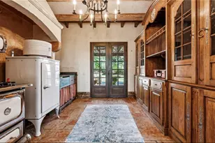 2100 West Wesley Rd, Atlanta, GA 30327 - Photo 17