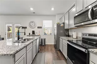 104 Waratah Dr, Locust Grove, GA 30248 - Photo 9