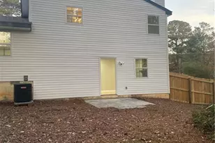 6929 Apache Ln, Riverdale, GA 30274 - Photo 21