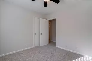 1364 W Prospect Dr, Lawrenceville, GA 30043 - Photo 21