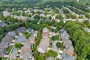 2061 Vicarage Ln, Snellville, GA 30078 - Photo 7