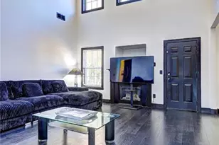 512 Vickers Ln, Locust Grove, GA 30248 - Photo 9