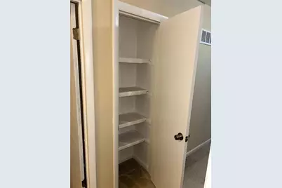 4829 Woodhurst Way, Stone Mountain, GA 30088 - Photo 9