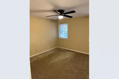 4829 Woodhurst Way, Stone Mountain, GA 30088 - Photo 11