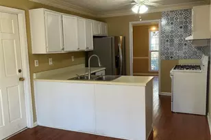 2051 Bishop Creek Dr, Marietta, GA 30062 - Photo 9