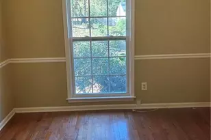 2051 Bishop Creek Dr, Marietta, GA 30062 - Photo 7