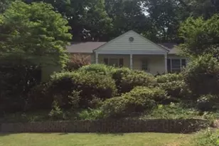 2051 Bishop Creek Dr, Marietta, GA 30062 - Photo 3