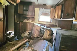 215 King St, Jonesboro, GA 30236 - Photo 7