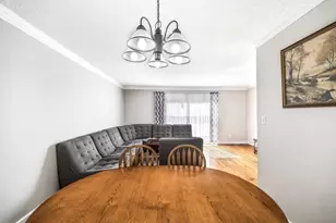 5629 Kingsport Dr, Atlanta, GA 30342 - Photo 11