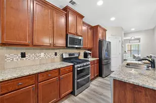 748 Hawkins Creek Dr, Jefferson, GA 30549 - Photo 7