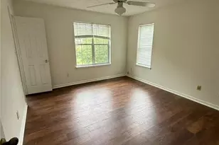 11255 Abbotts Station Dr, Duluth, GA 30097 - Photo 9