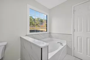 280 Meadow View Dr, Grayson, GA 30017 - Photo 11