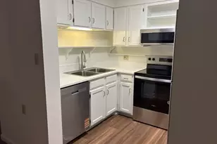 1800 Clairmont Lake, Decatur, GA 30033 - Photo 9