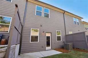 1690 Gunnin Trce NW, Atlanta, GA 30318 - Photo 25