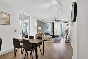 3338 Peachtree Rd NE, Atlanta, GA 30326 - Photo 3