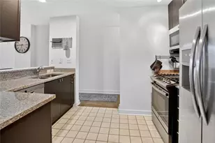 3338 Peachtree Rd NE, Atlanta, GA 30326 - Photo 9