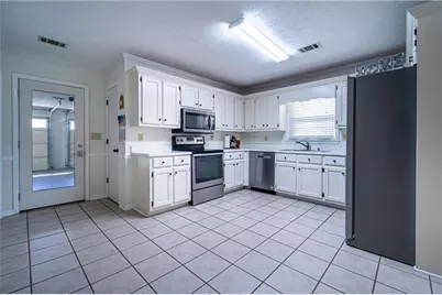 910 Burning Bush Drive, Loganville, GA 30052 - Photo 7