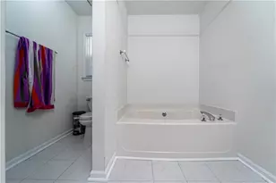 910 Burning Bush Dr, Loganville, GA 30052 - Photo 17