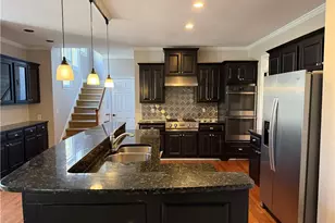 613 Preserve Pl, Peachtree City, GA 30269 - Photo 9