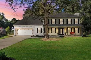 195 Gateway Dr, Rocky Face, GA 30740 - Photo 1