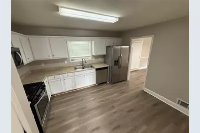 8080 Sumit Creek Drive, Kennesaw, GA 30152 - Photo 13