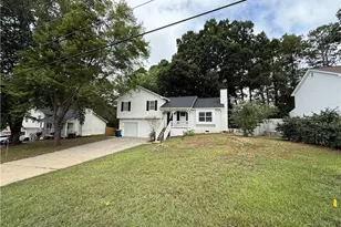 8080 Sumit Creek Dr, Kennesaw, GA 30152 - Photo 1