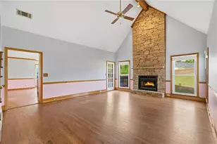 212 Shannon Dr, Woodstock, GA 30188 - Photo 7