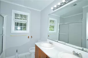 2030 Hunters Trail Dr, Lawrenceville, GA 30043 - Photo 21