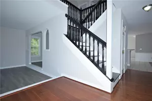 2030 Hunters Trail Dr, Lawrenceville, GA 30043 - Photo 3